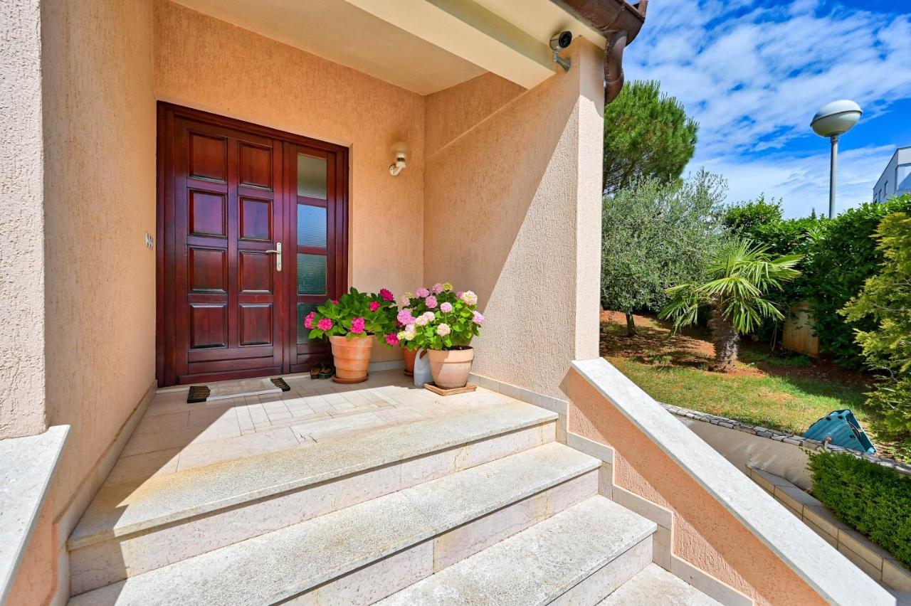 PUY Iby Apartment מראה חיצוני תמונה