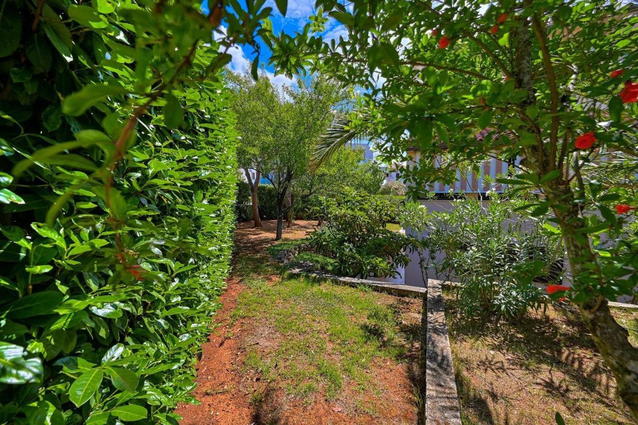 PUY Iby Apartment מראה חיצוני תמונה