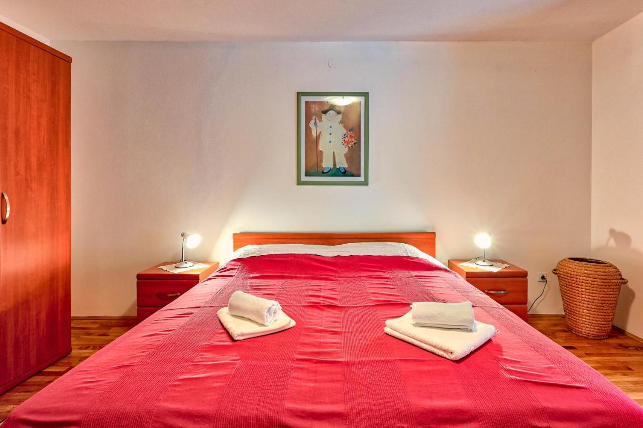 PUY Iby Apartment מראה חיצוני תמונה