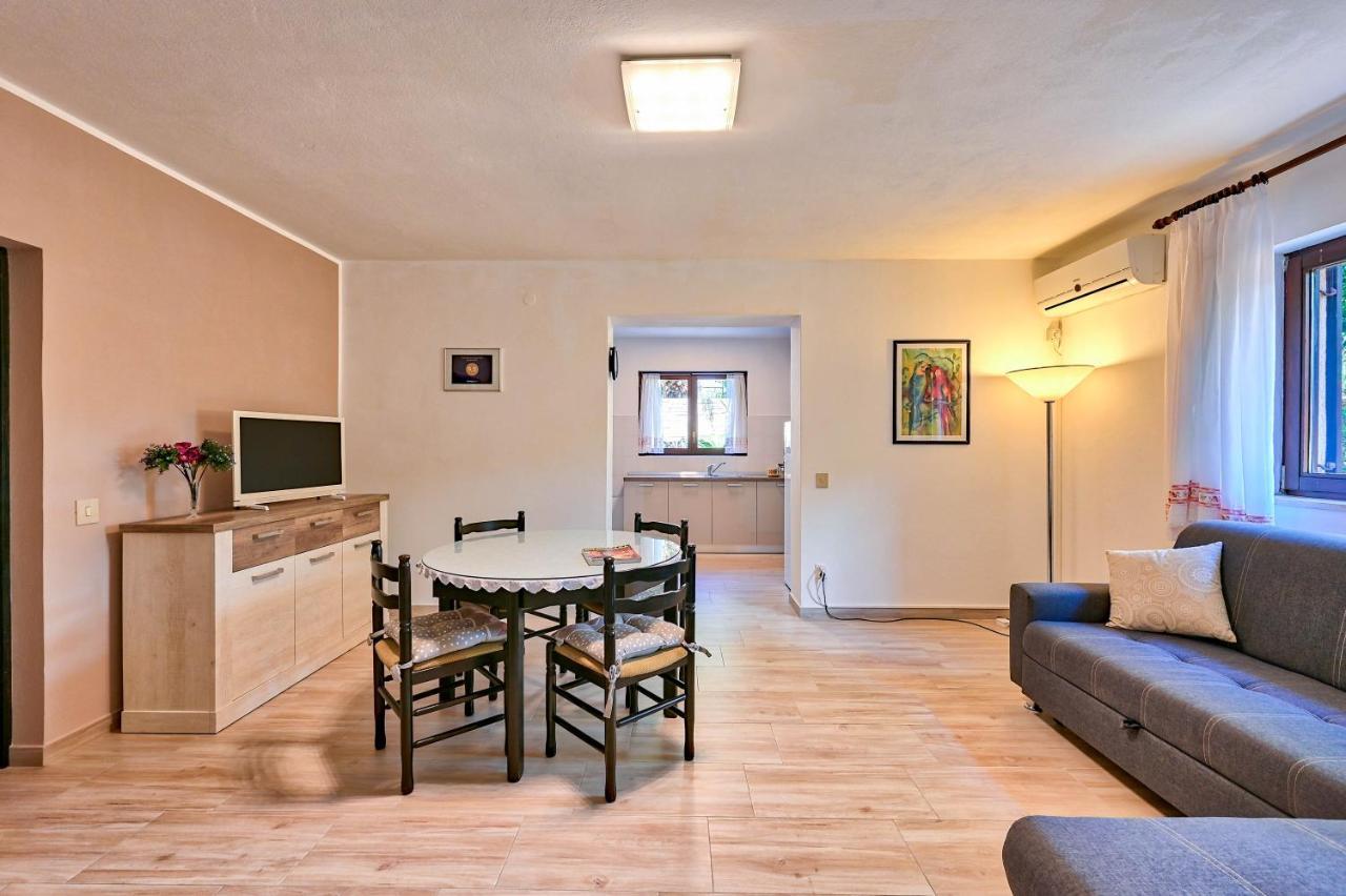 PUY Iby Apartment מראה חיצוני תמונה