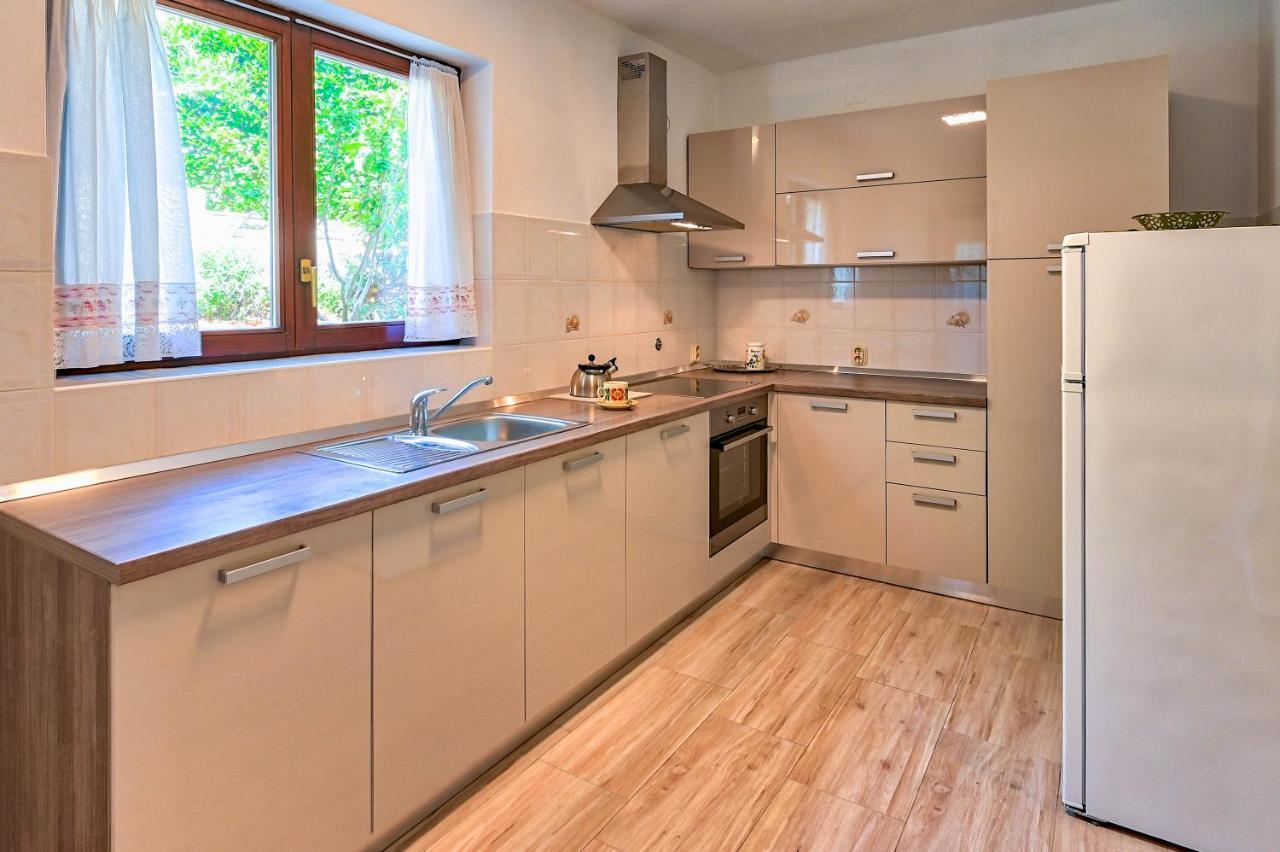 PUY Iby Apartment מראה חיצוני תמונה