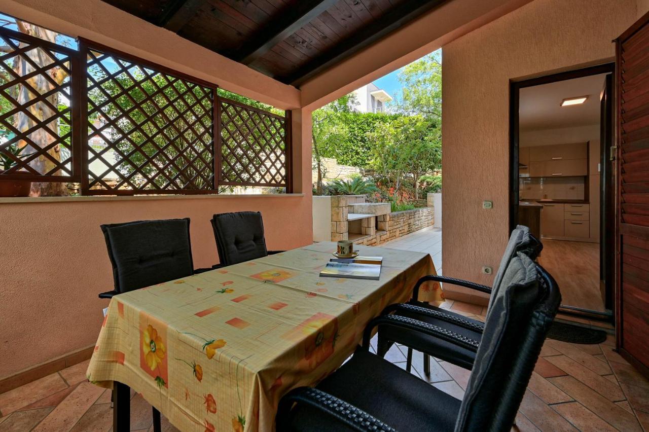 PUY Iby Apartment מראה חיצוני תמונה